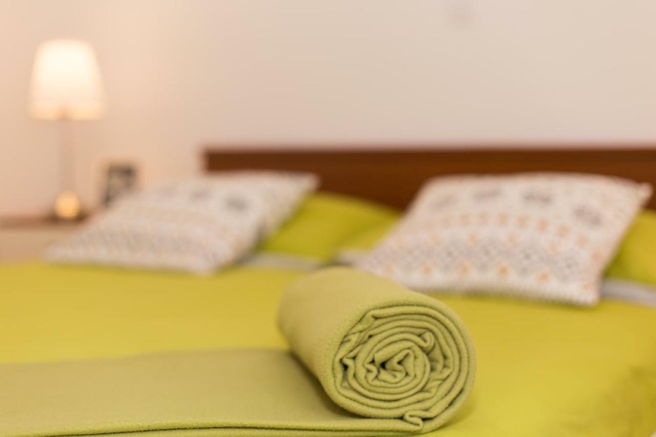 Apartment Shiny Love Спліт Екстер'єр фото
